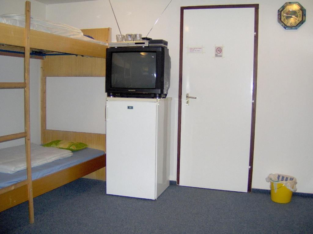 Ifi Hostel Pécs Rom bilde